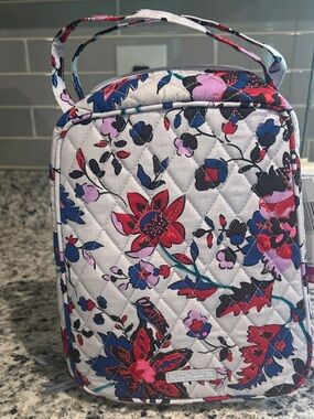 Vera Bradley White Multi Quilted Floral insulated Lunch Tote
